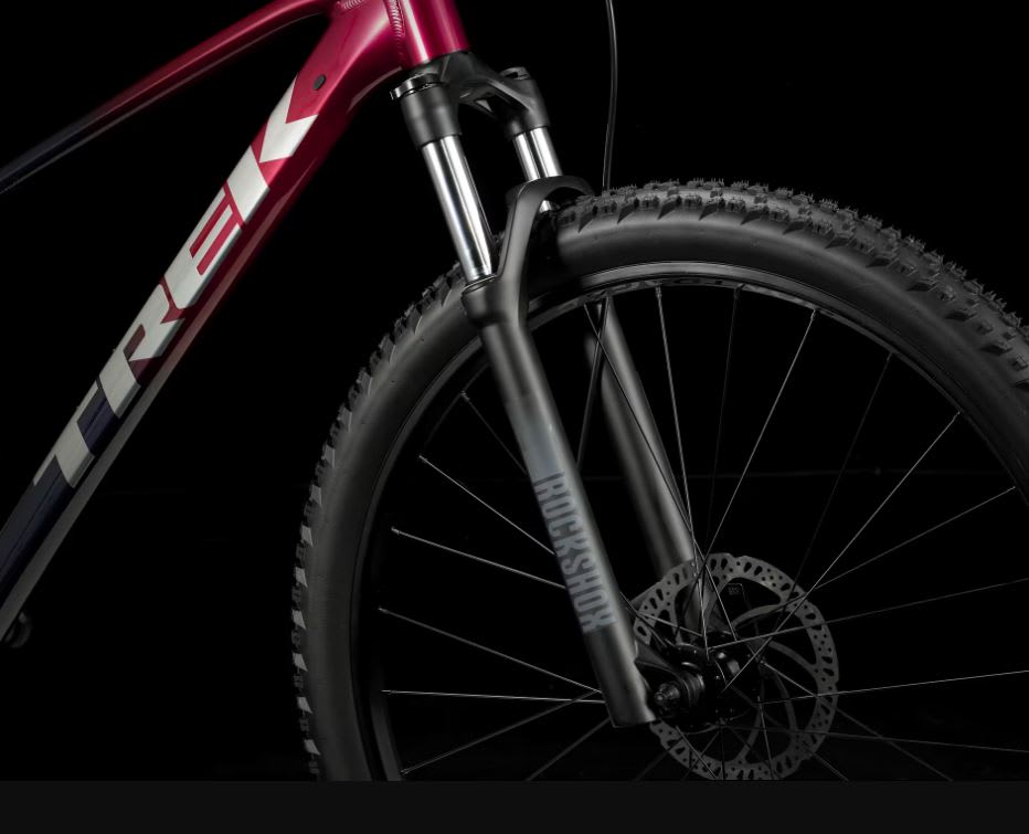 BICICLETA TREK MARLIN 6 GEN 3 RAGE RED TO DEEP DARK BLUE FADE 29 XL8