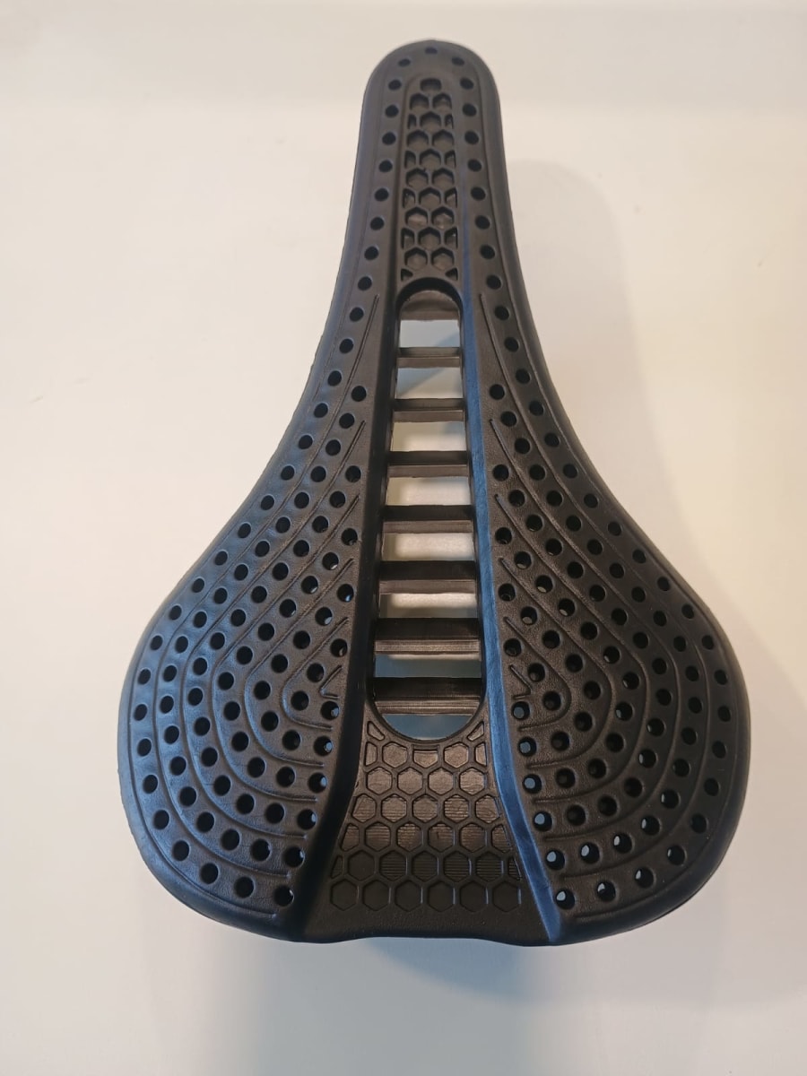 ASIENTO 3D GATI PERFORADO BLACK2