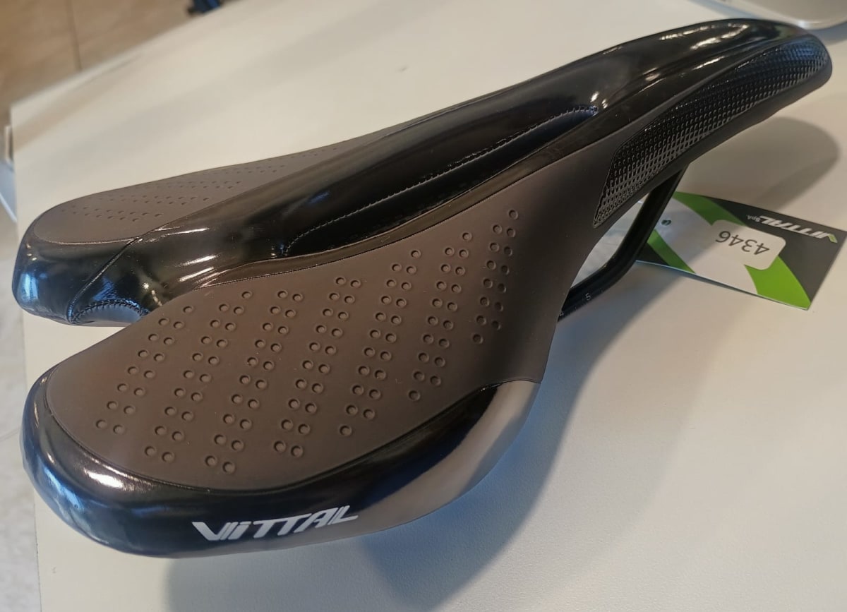 ASIENTO PROSTÁTICO VITTAL 250 X 155 MM BLACK2