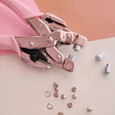 PERFORADORA IBI CRAFT EYELET PARA OJETILLOS METALICOS 2 PUNTAS CON 160 EYELETS