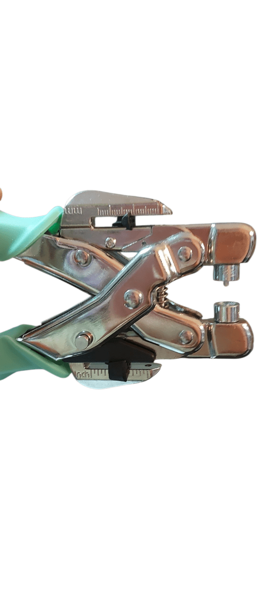 Set Perforadora Alicate  De Ojetillos Menta3