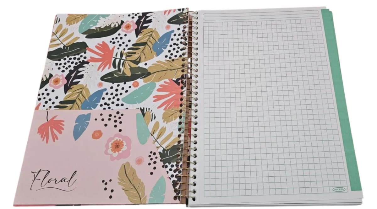 Cuaderno Artel Floral Foil - 150 Hojas Matemáticas 7mm2