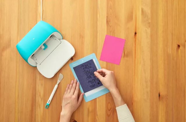 Joy Base de Corte Para Tarjetas 11.4x15.9Cm3