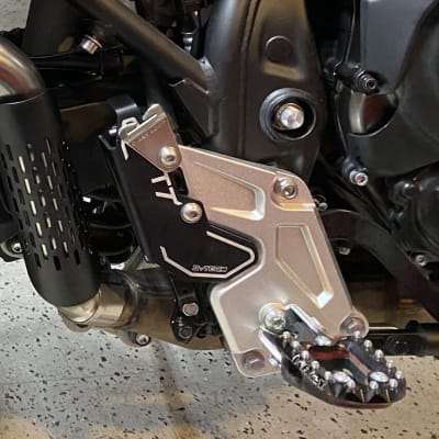 INSTALACION ACCESORIOS PEDALINES