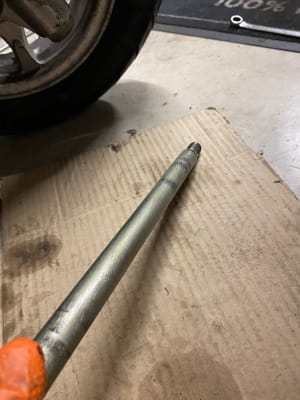 ENGRASE EJES AMBAS RUEDAS