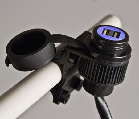 ADAPTADOR 2 USB (CON CABLEADO)3