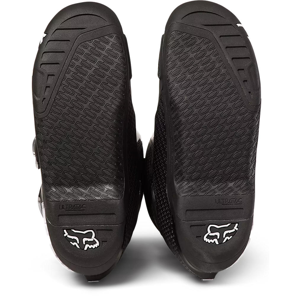 BOTA INSTINCT NEGRO10