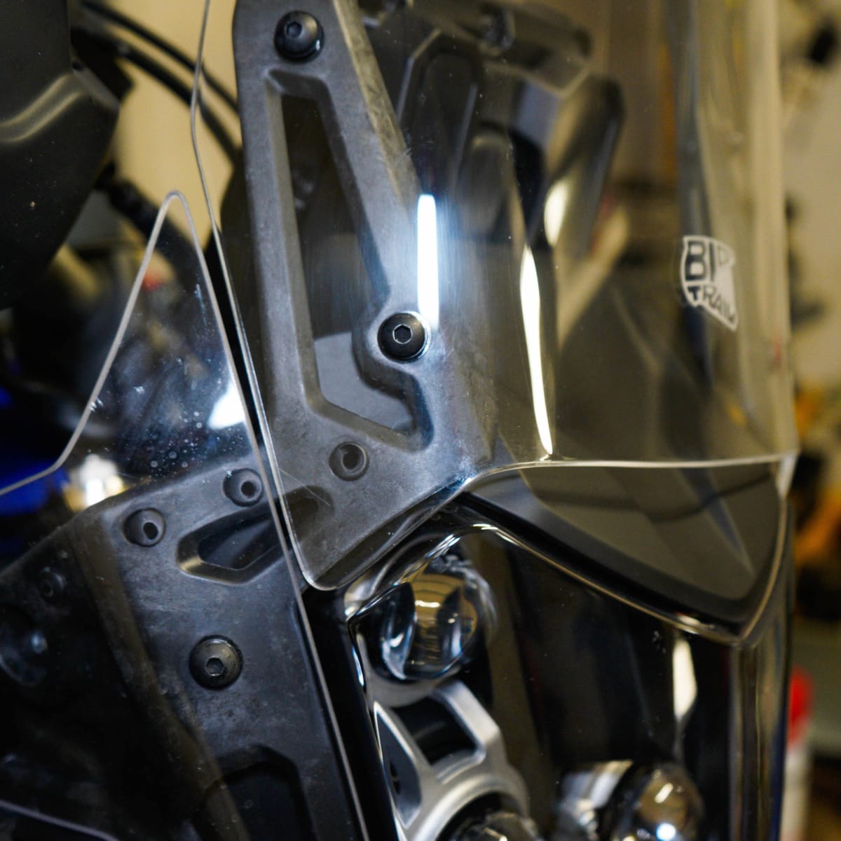 PARABRISAS MEDIANO TENERE 7003