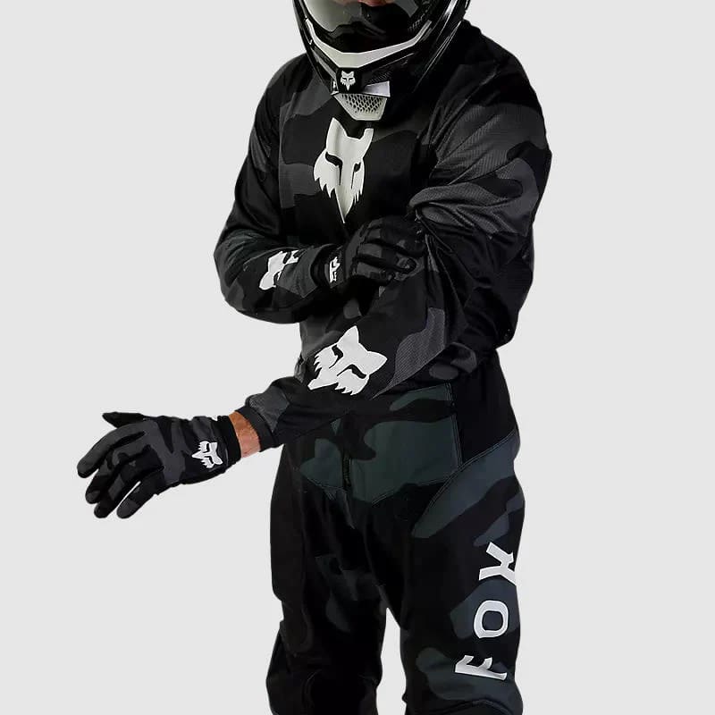 POLERA 180 BNKR CAMO NEGRO4