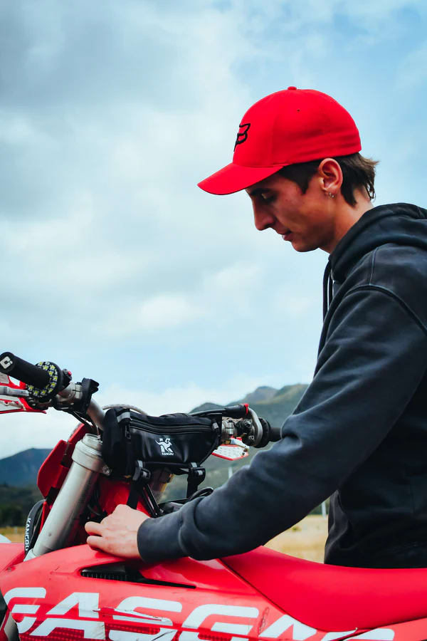 MALETA DE MANUBRIO12