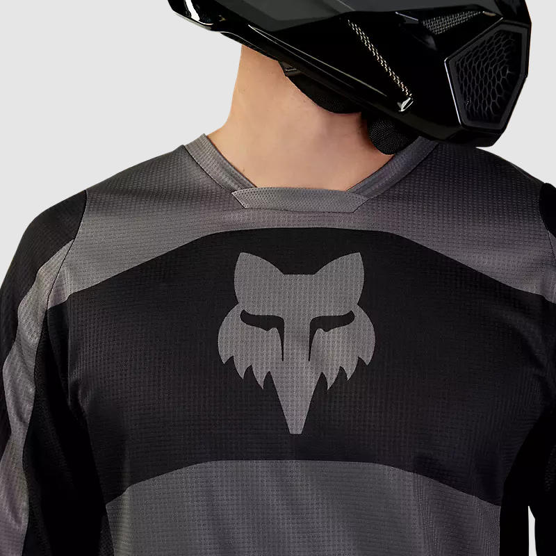 POLERA 180 NITRO GRIS OSCURO3