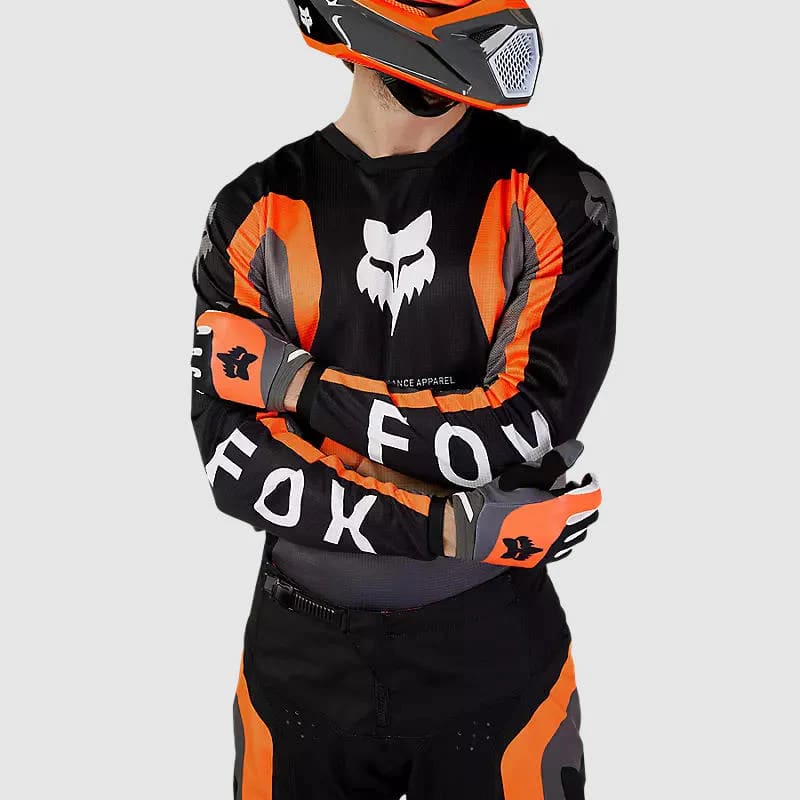 POLERA 180 BALLAST NEGRO/NARANJO2