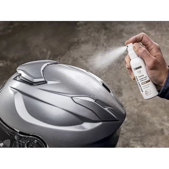 HELMET OUT LIMPIADOR EXTERIOR CASCO2