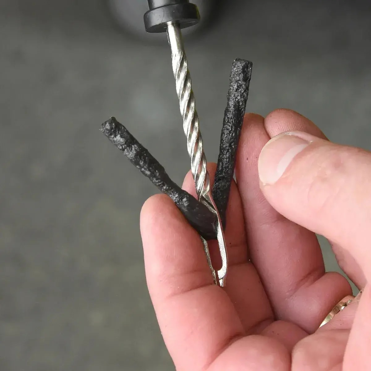 KIT REPARACION PINCHAZOS4