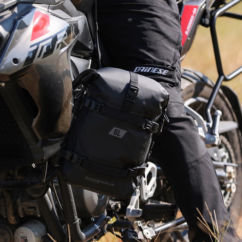 BOLSO 6 LT . IMPERMEABLE NEGRO6