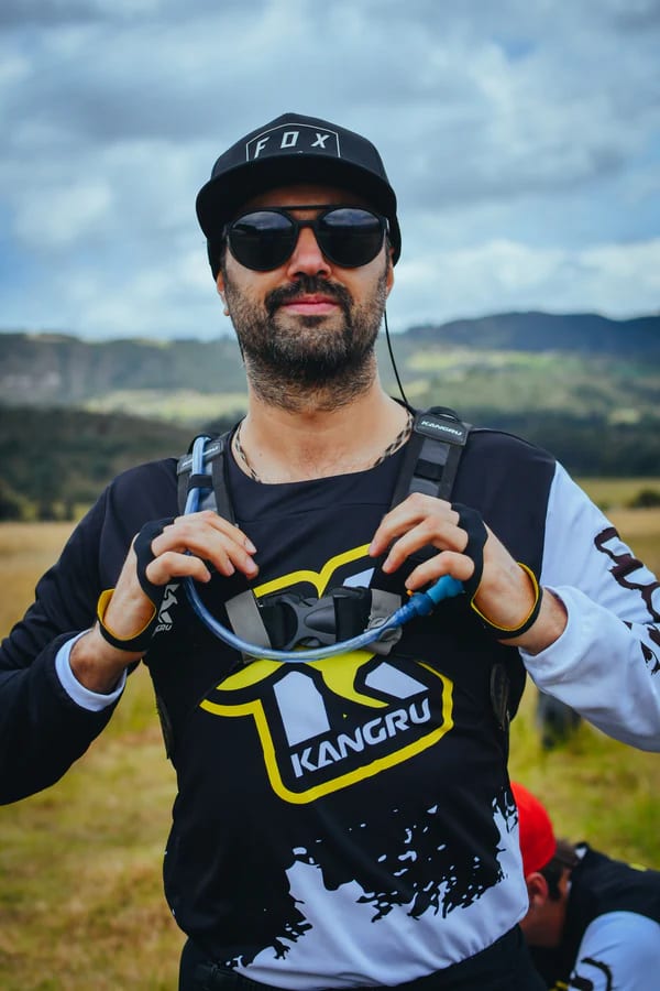 MALETA DE HIDRATACION 2L (PACK M)10