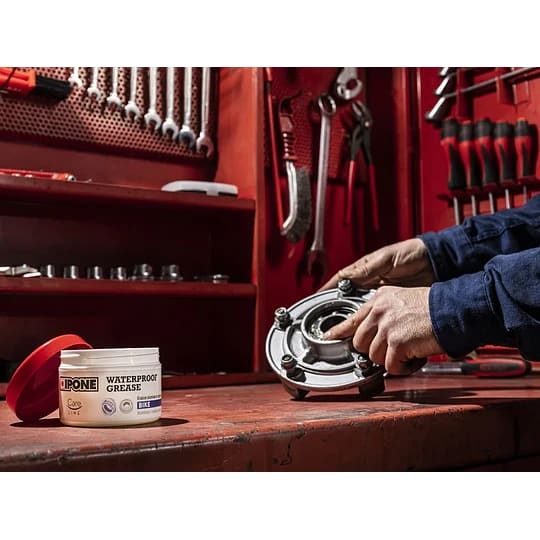 WATERPROOF GREASE 200 grs3