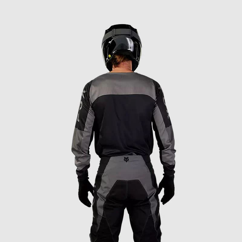 POLERA 180 NITRO GRIS OSCURO7