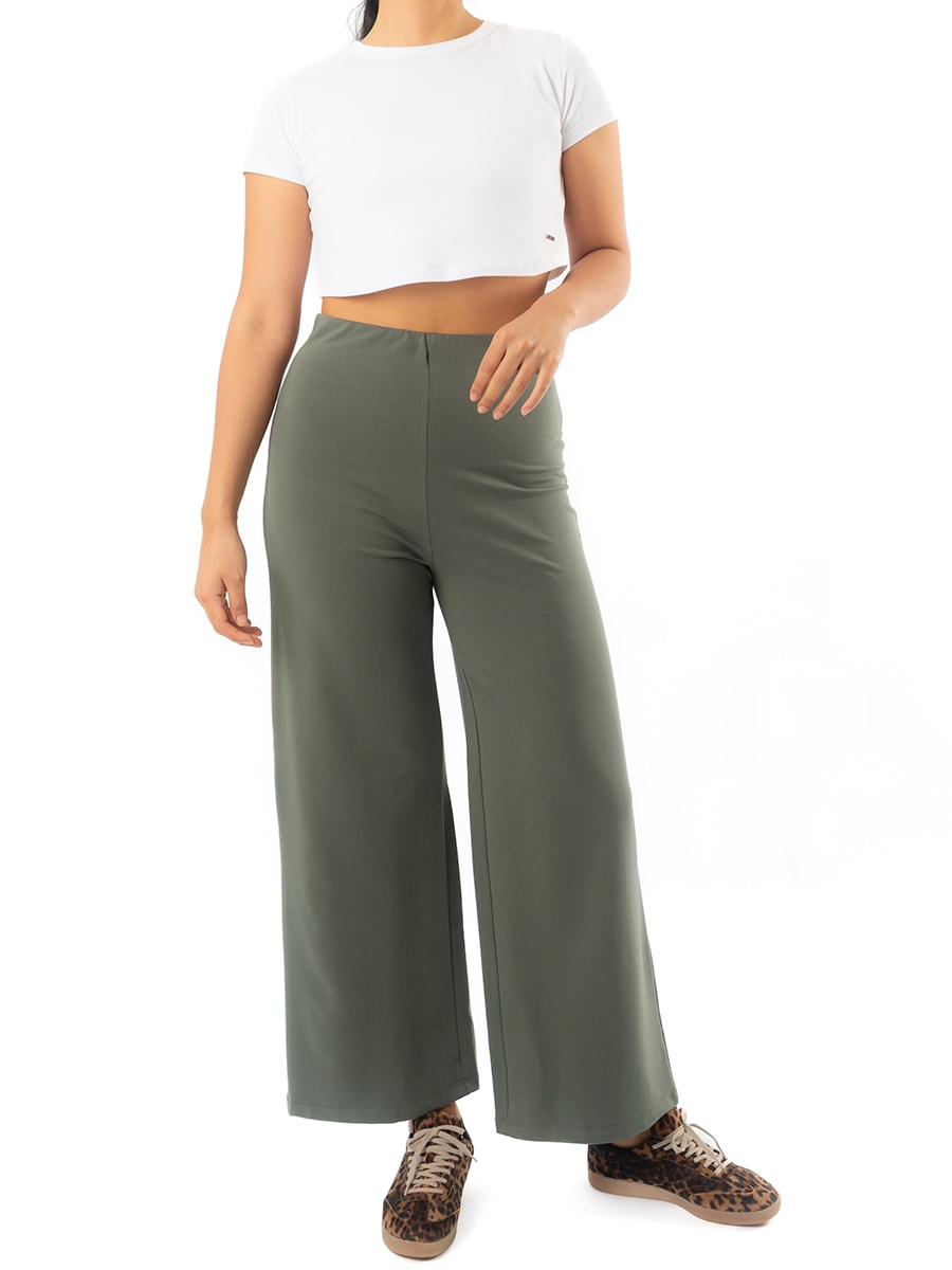 Pantalón Básico Amplio1