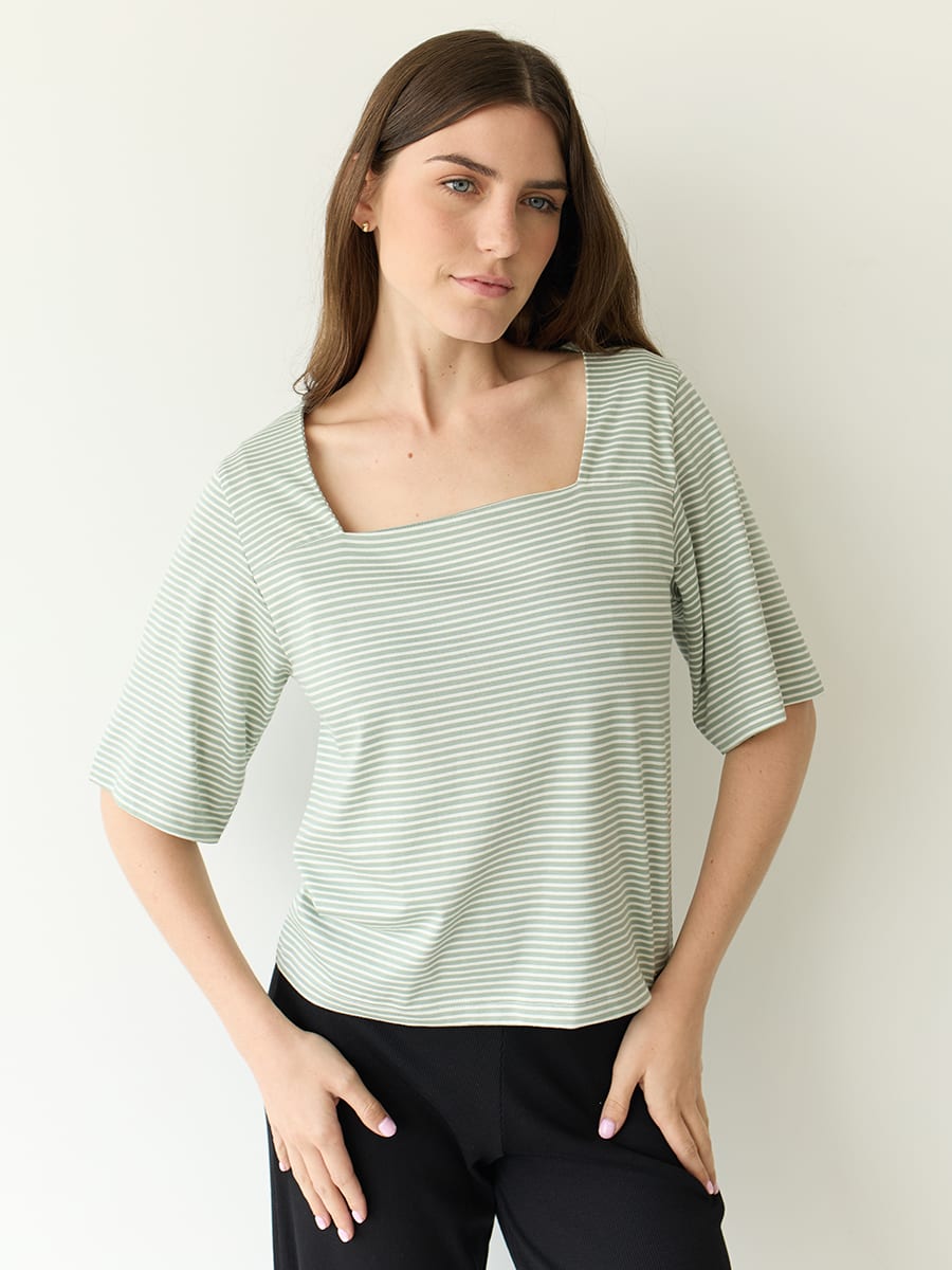 Polo Escote cuadrado