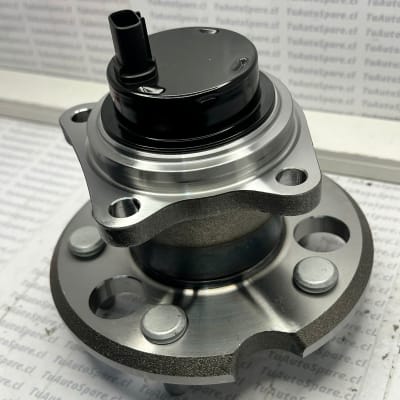 Maza/Rodamiento Trasero RAV4 (2WD) 2000-2005, Izq/Der