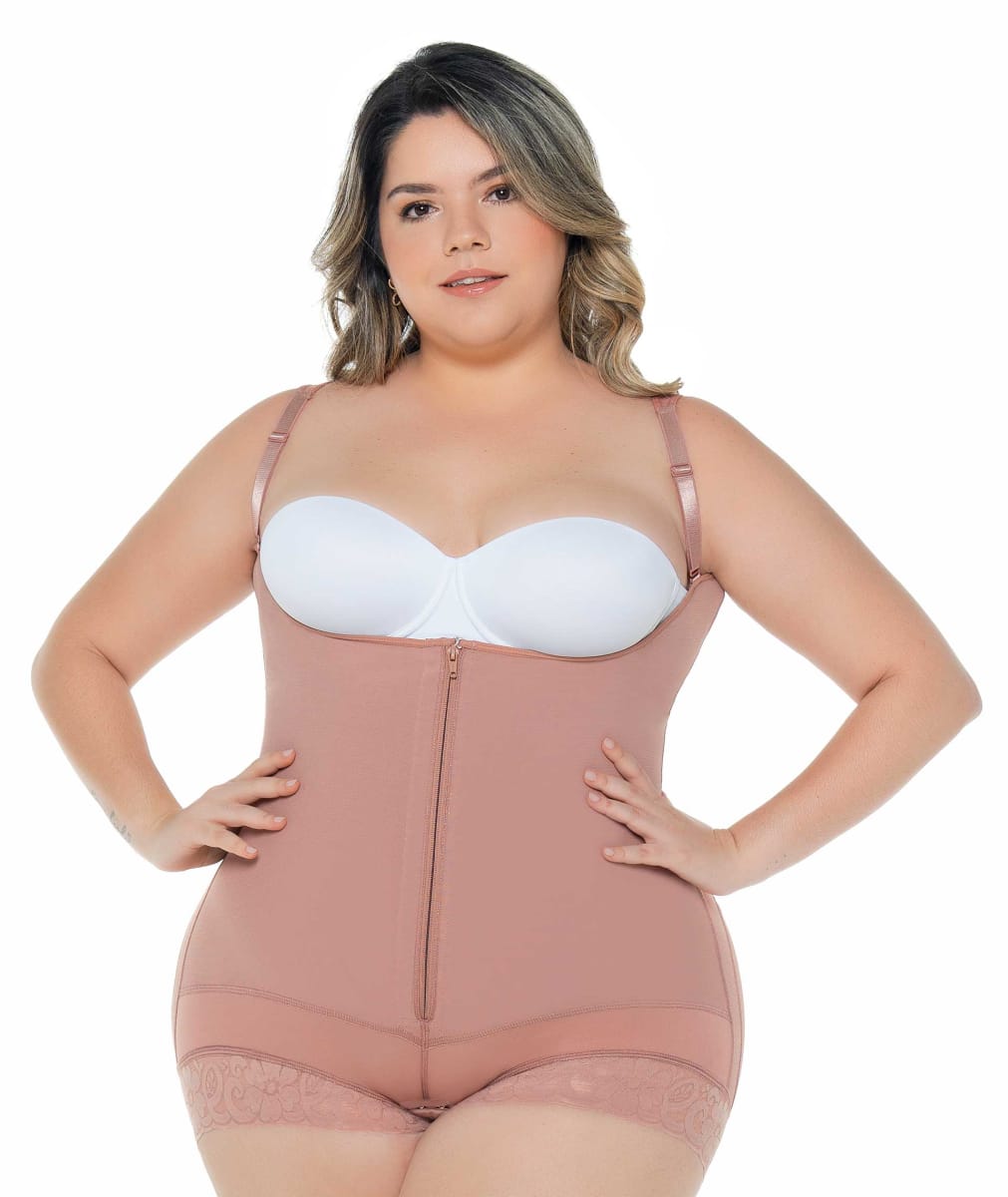 BODY CON ENCAJE7