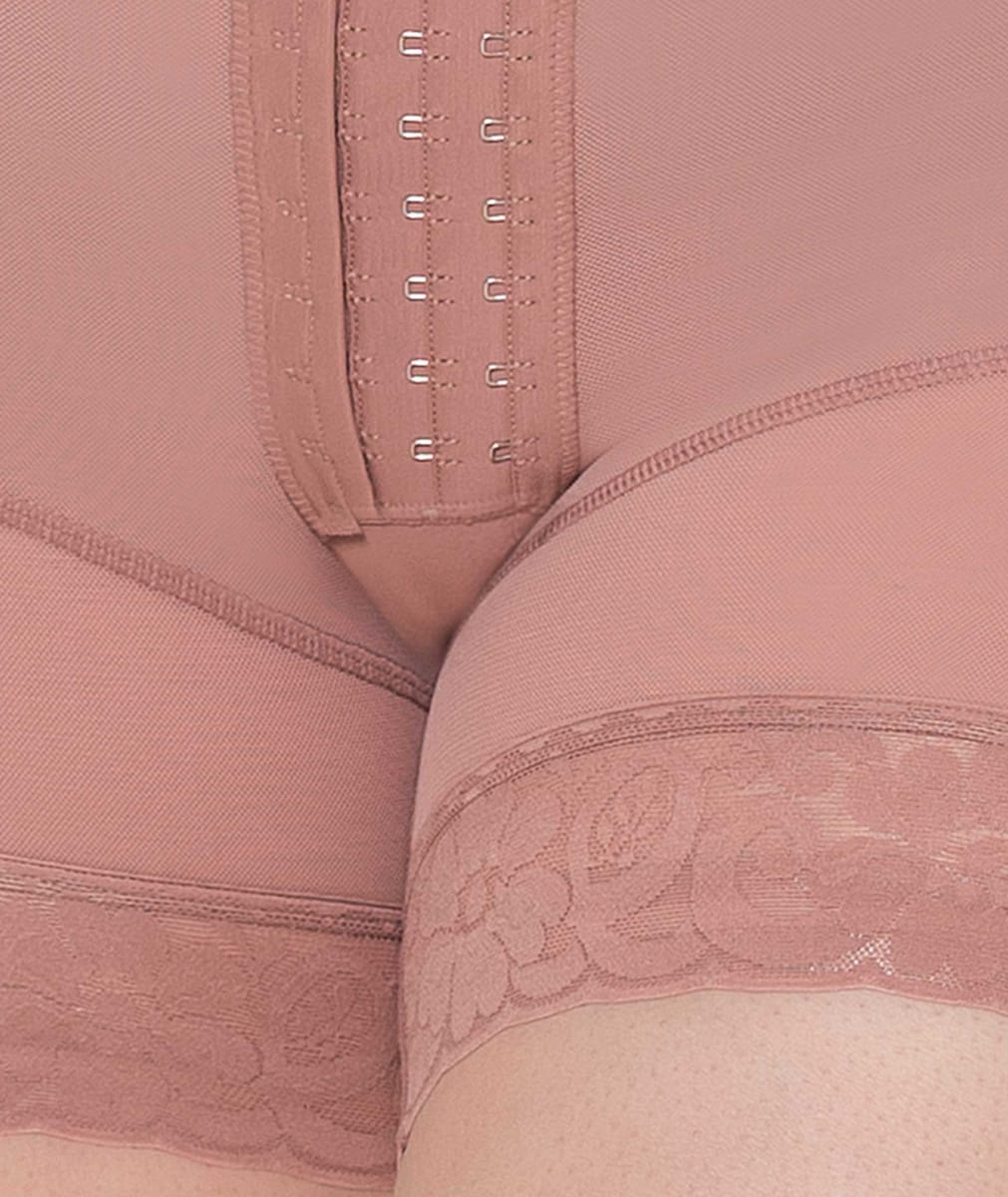 CACHETERO CON BROCHES6