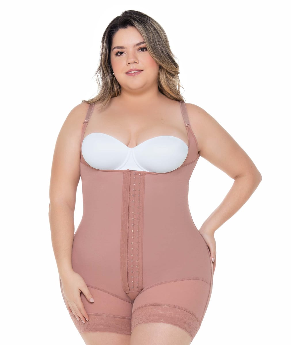 CACHETERO CON BROCHES9