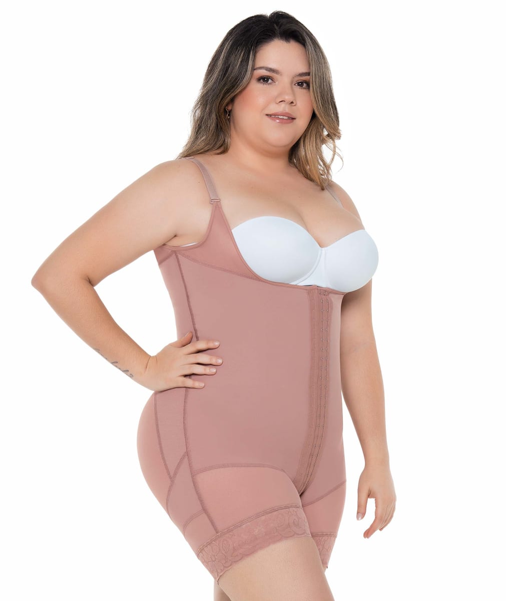 CACHETERO CON BROCHES10