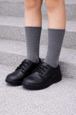 Calcetas larga escolar acanalada color plomo para niños unisex - Pack 3 unidades