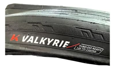 NEUMÁTICO VALKYRIE TUBELES READY 700X28C1