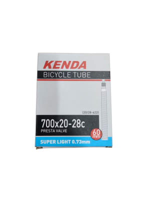 Camara válvula francesa 60 mm Kenda 700X28  ultra ligera