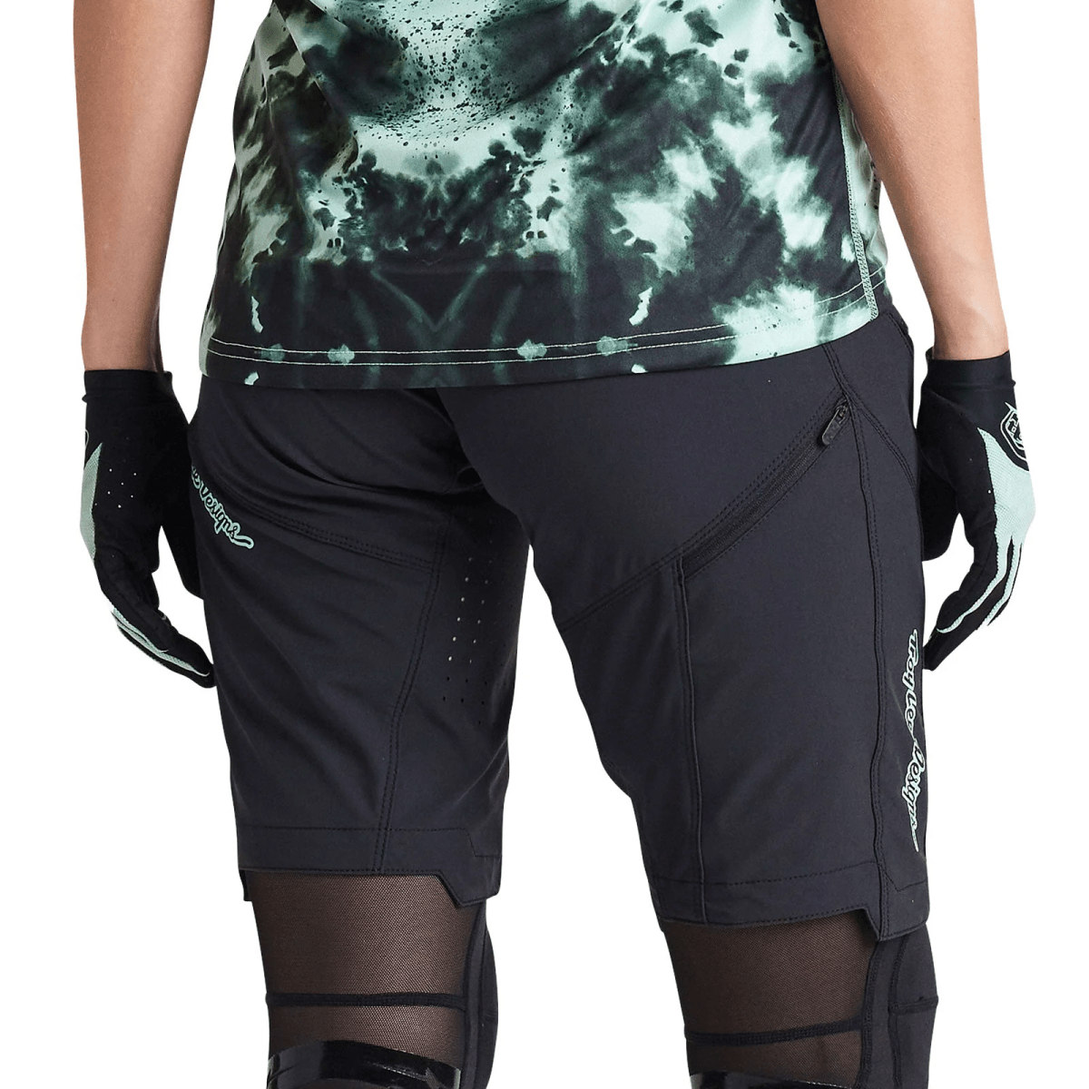 WOMENS LILIUM SHORT W/LINER MICAYLA GATTO BLACK2