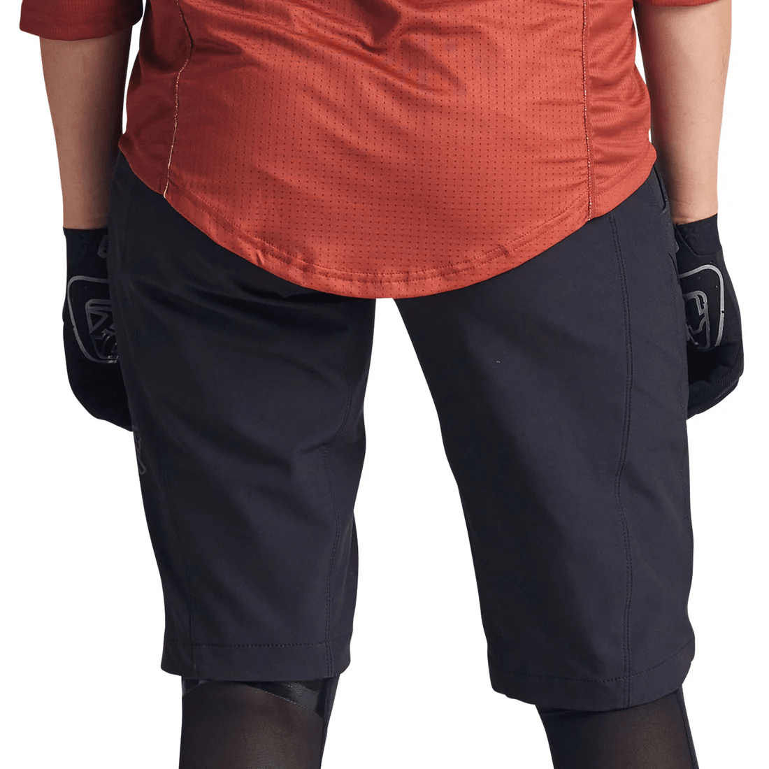 WOMENS MISCHIEF SHELL SHORT BLACK2