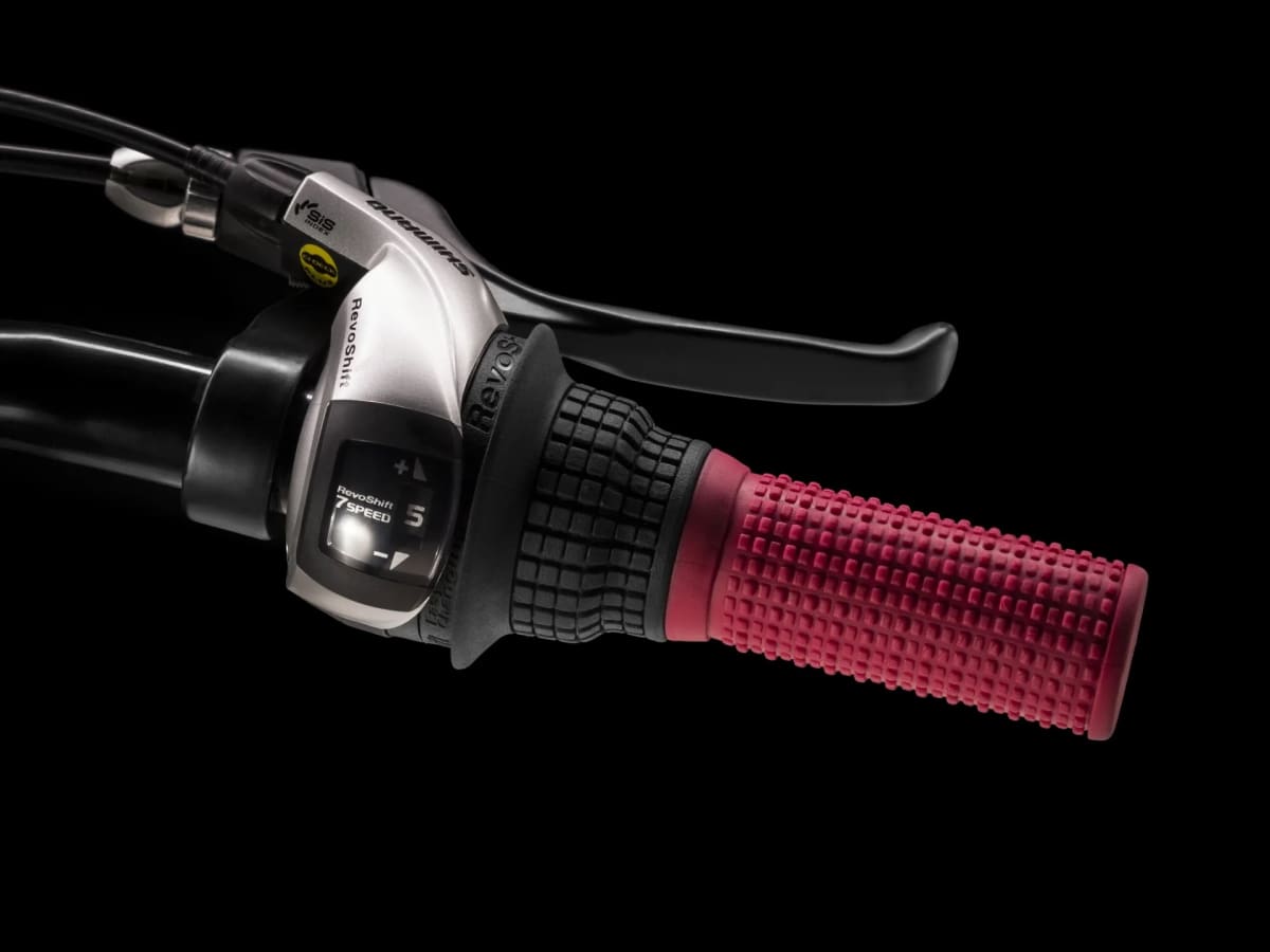 TREK PRECALIBER 20 - Frenos, suspensión y cambios5