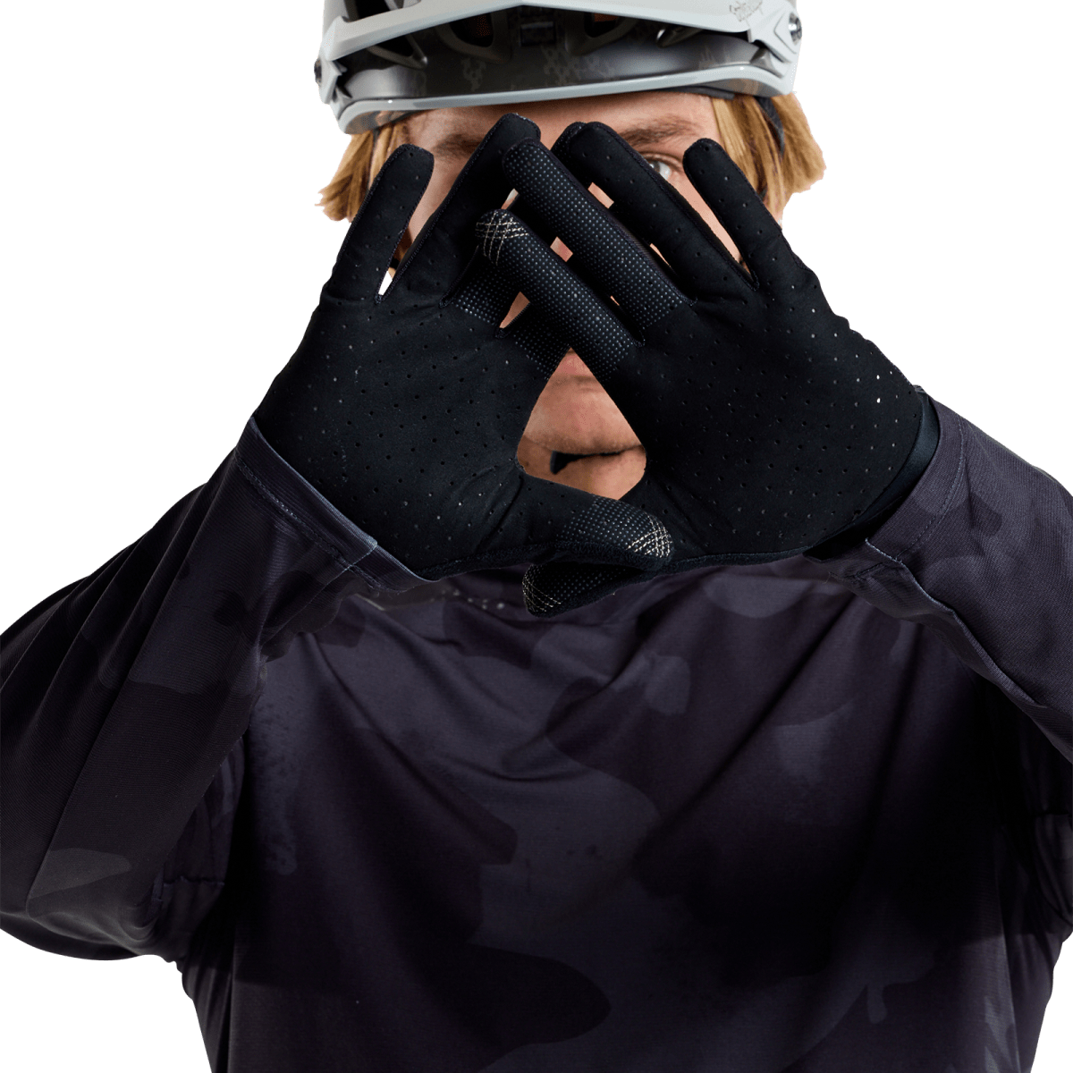 Ace 2.0 Glove Scrubland Black3