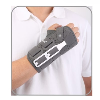 ORTESIS DE MUÑECA CON FÉRULA PALMAR DORSAL