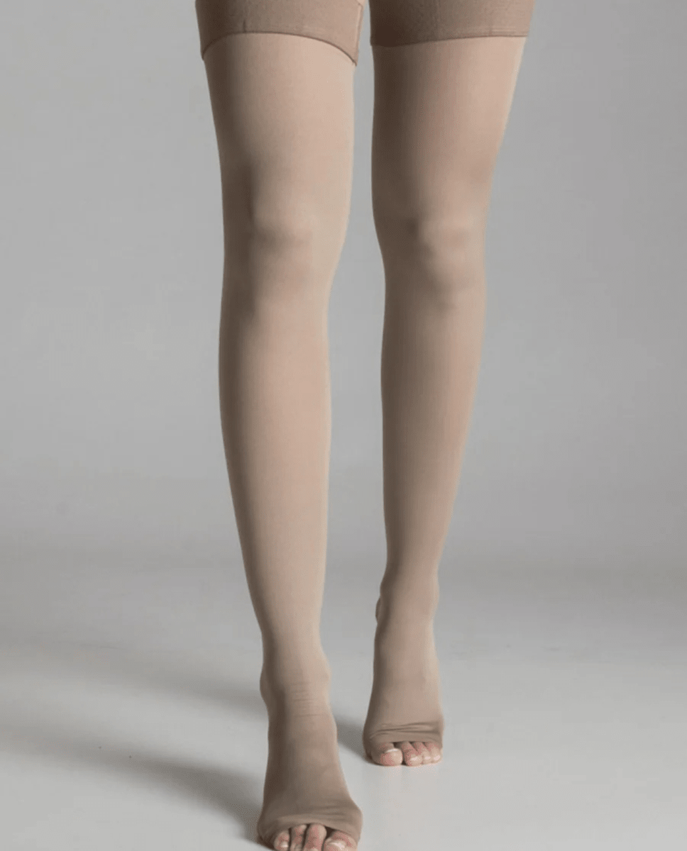 MEDIA LIGA COMPRESION GRADUADA 20/30 mmHg CON CALZADOR3