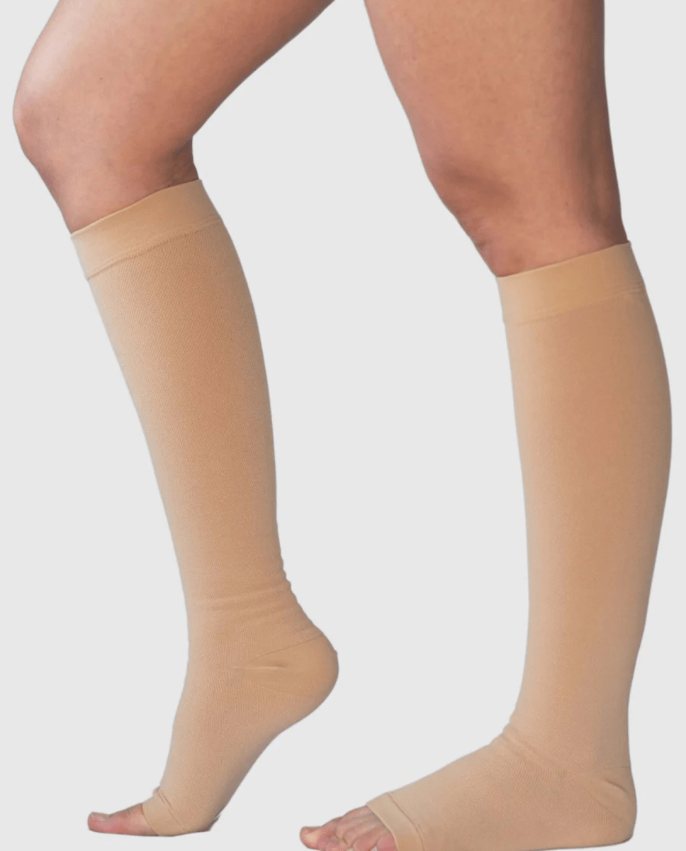 MINI MEDIA GAMBALETTO COMPRESION GRADUADA 30/40 mmHg CON CALZADOR4