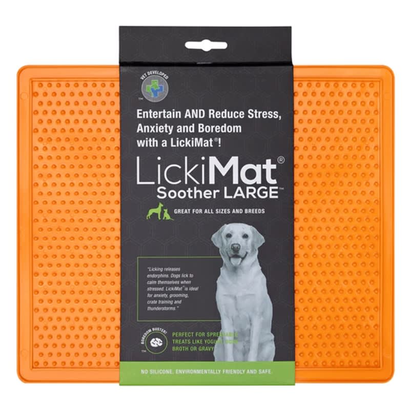LICKITMAT SOOTHER ORANGE FOR DOG1