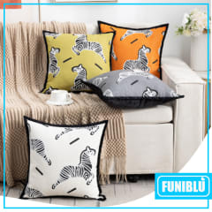 FUNDA CEBRA 45X45