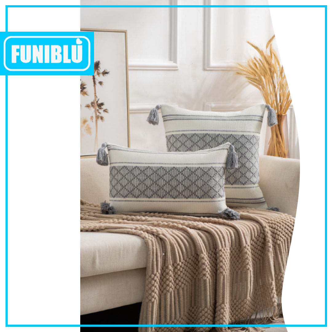 FUNDA CROCHÉ POMPON 45X454