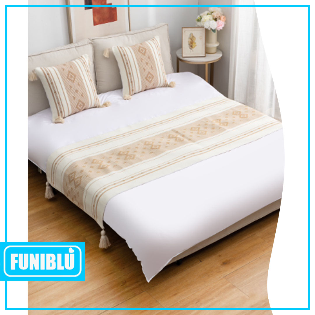 PIECERA CROCHÉ POMPON2