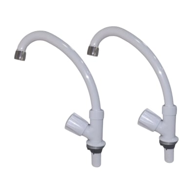 2 Llaves de Lavadero de Plástico Blanco C&A1