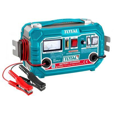 Cargador de bateria 220V Total