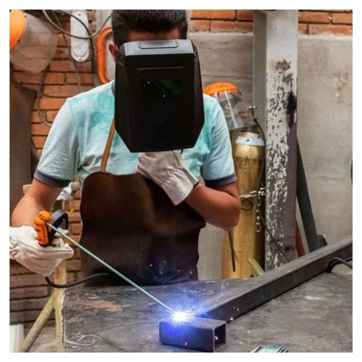 Combo Soldadora 200A Amoladora 850w y careta Truper6