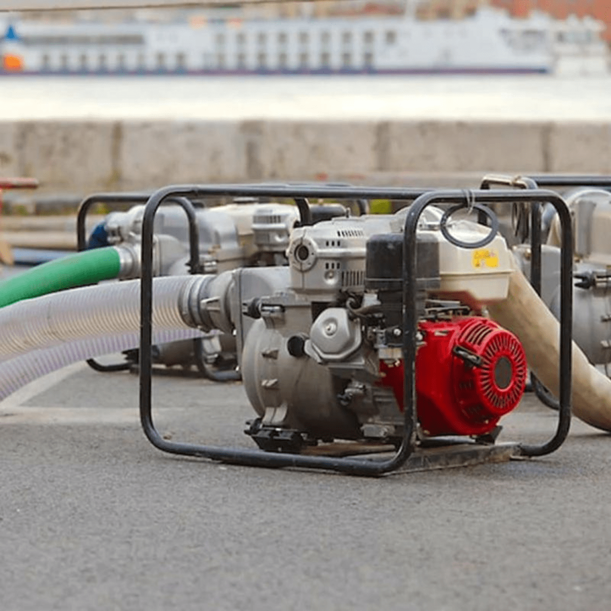 Motobomba autocebante 3