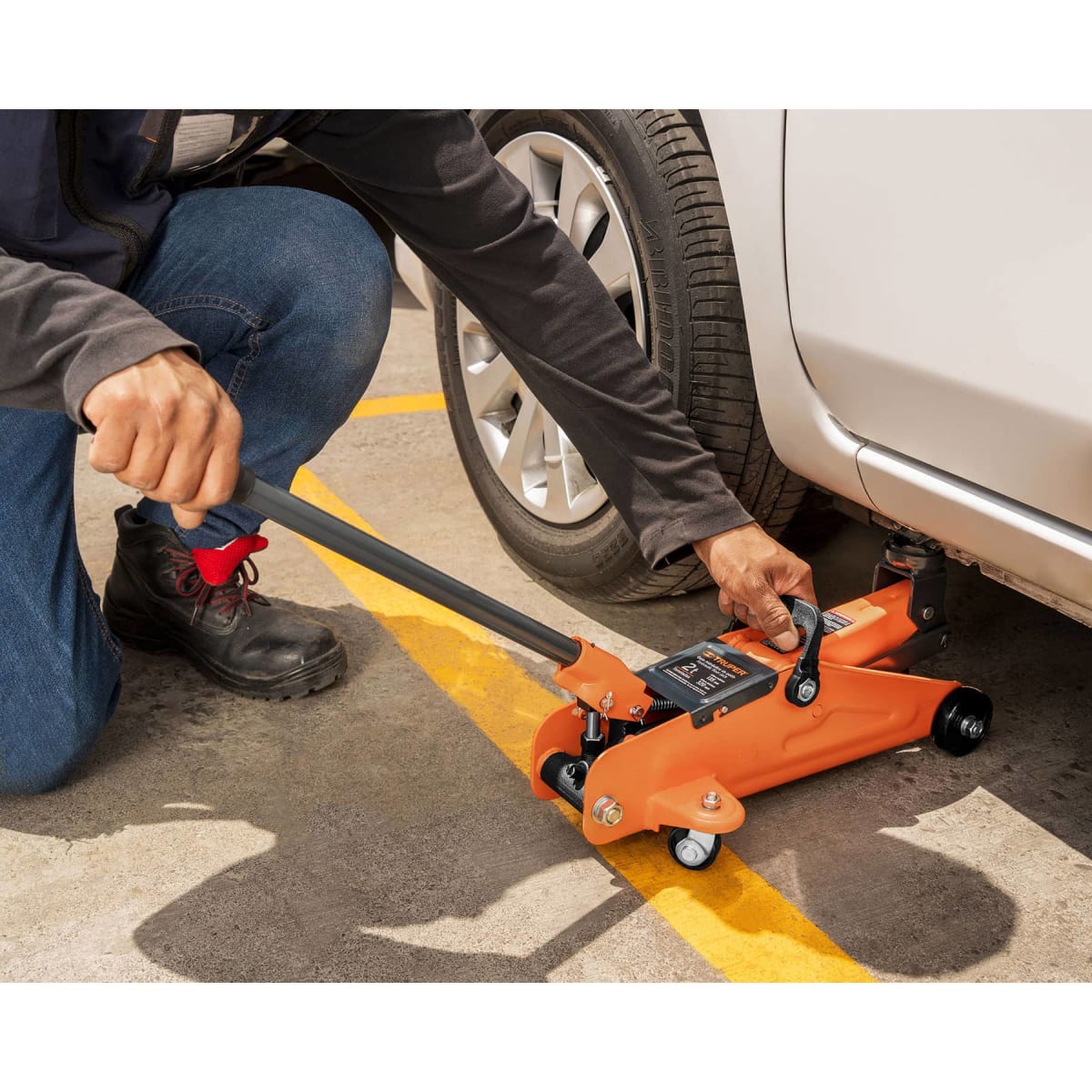 Kit Gata lagarto + Llave Cruz plegable + Triangulo de seguridad Truper5