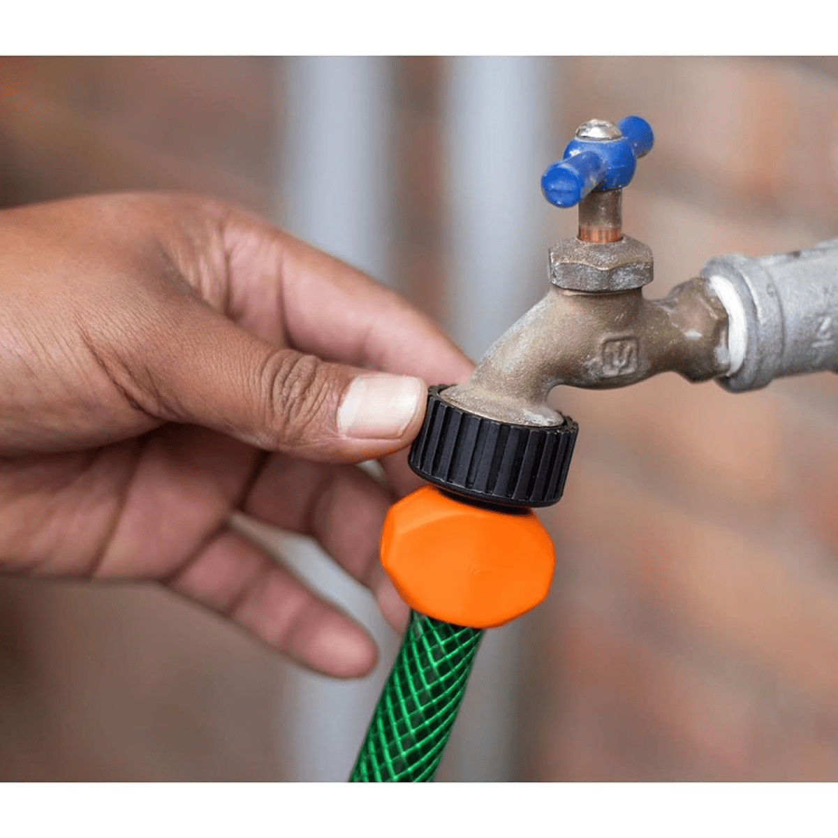 Hidrolavadora + manguera 15m con caja de herramientas con ruedas Truper10