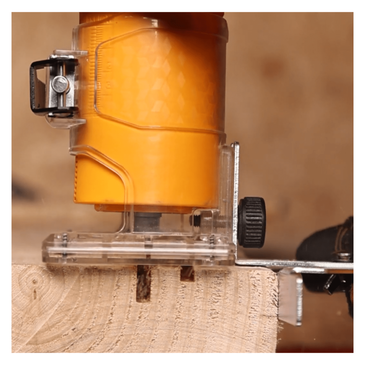 Ruteadora fresadora de palma 600w Ingco5